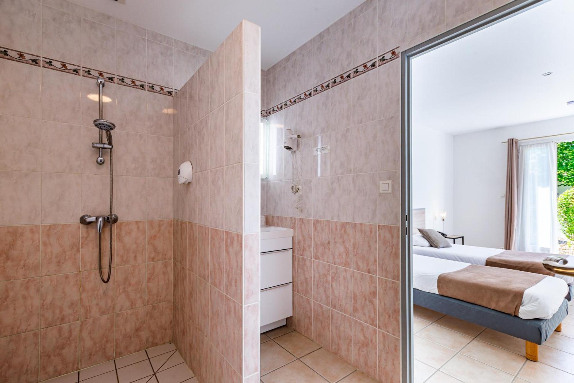 Logis Hotel L'Oliveraie Cognac Ngoại thất bức ảnh