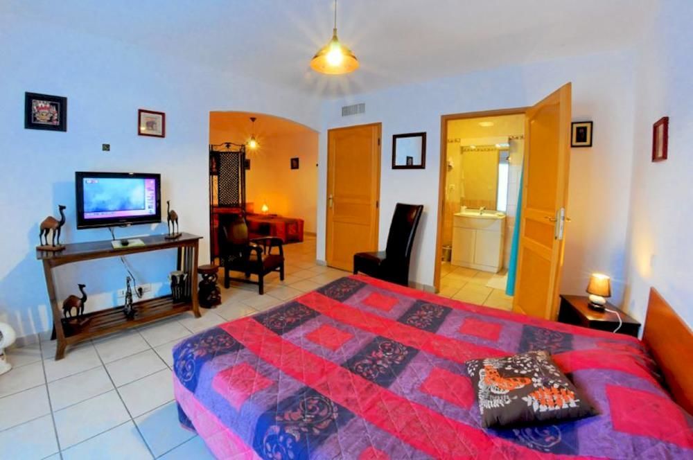 Logis Hotel L'Oliveraie Cognac Ngoại thất bức ảnh